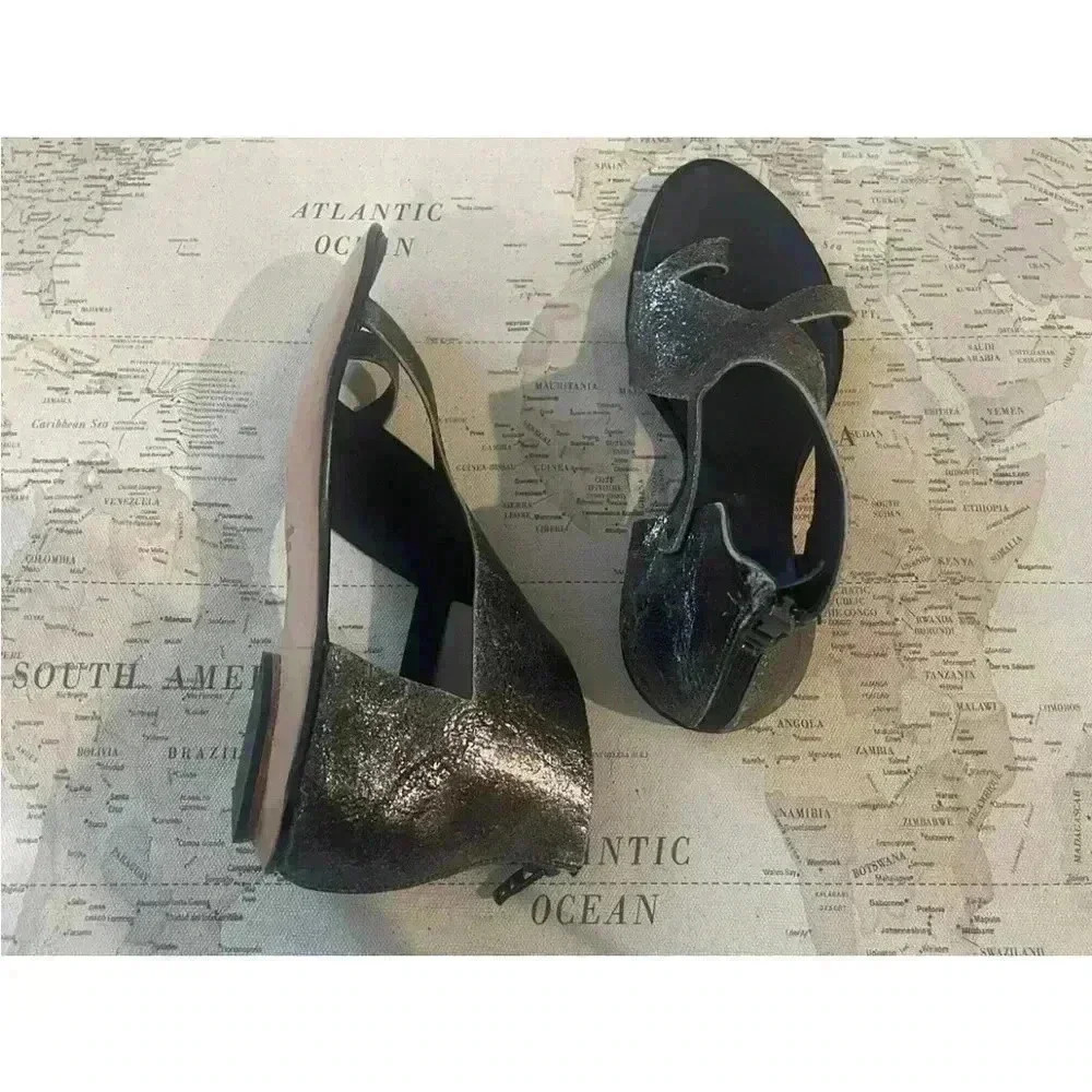 Cydwoq Vintage Shoes Women’s 38.5 Metallic Sandals Handmade Leather USA 339$ - Picture 2 of 10